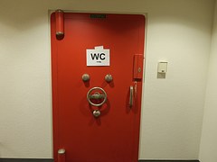 wc-door