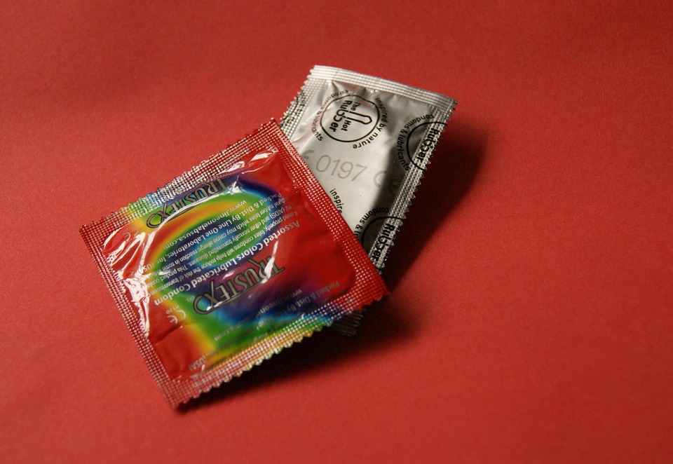colourful-condoms-849409_960_720