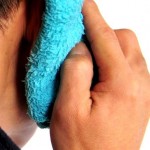 耳が熱い原因は病気？対処方法や治療方法を知っておこう！