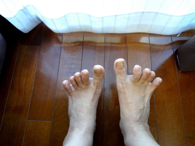 足指を広げると得られる効果とは ストレッチを行い健康に Hapila ハピラ