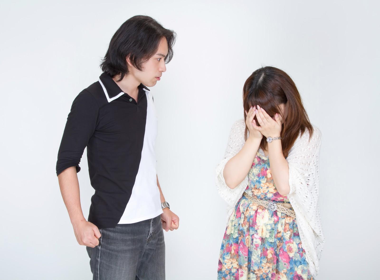 夫婦喧嘩で絶対に言ってはいけない6つの言葉と仲直り方法を紹介！ Hapila [ハピラ]