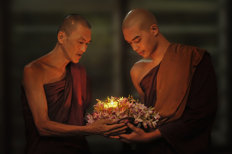 theravada-buddhism-1788675_960_720渡す