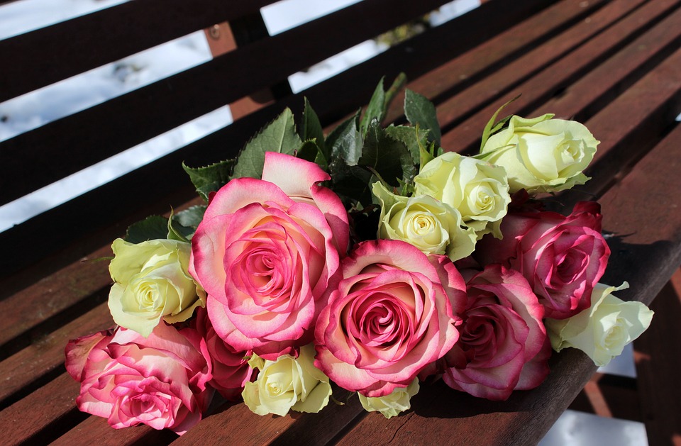 bouquet-of-roses-1246490_960_720別れの花束